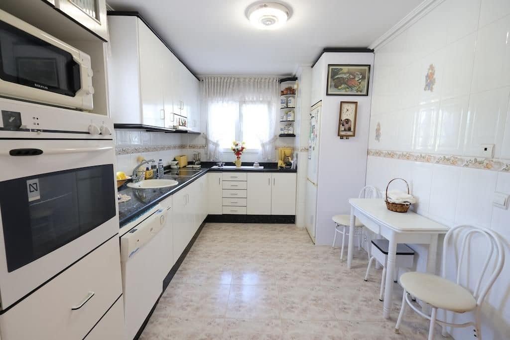 5 slaapkamer Villa te koop in Orihuela Costa met zwembad garage - € 850.000 (Ref: 9416057)