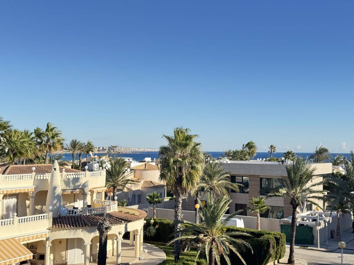 4 bedroom Villa for sale in Cabo Roig with pool - € 1,700,000 (Ref: 9438149)