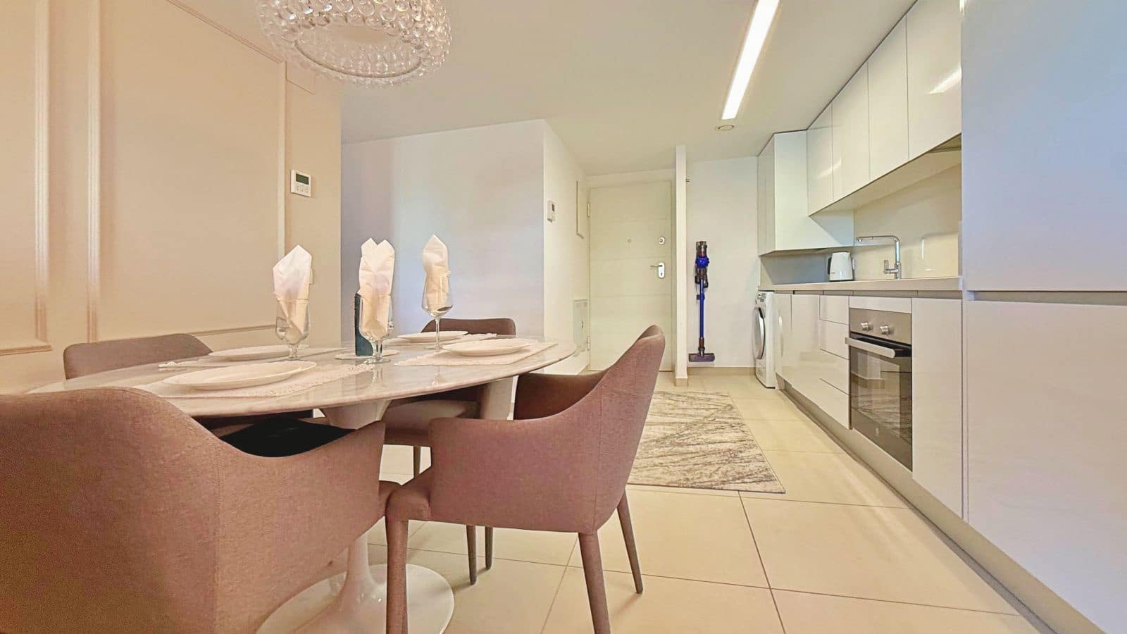 Apartamento de 2 habitaciones en Torrevieja en venta - 475.000 € (Ref: 9473124)