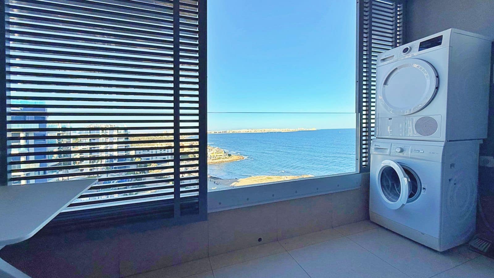 3 soverom Penthouse til salgs i Torrevieja - € 765 000 (Ref: 9474989)
