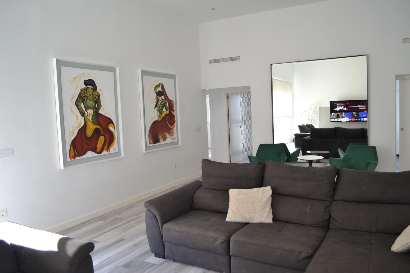 4 makuuhuone Huvila myytävänä paikassa Almoradi mukana uima-altaan 
autotalli - 999 950 € (Ref: 9536097)