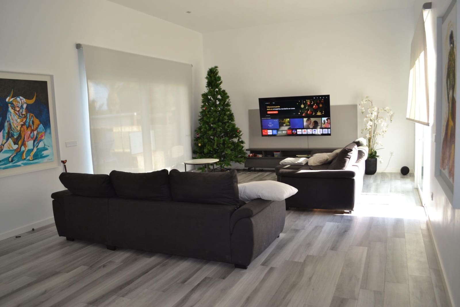 4 makuuhuone Huvila myytävänä paikassa Almoradi mukana uima-altaan 
autotalli - 999 950 € (Ref: 9536097)