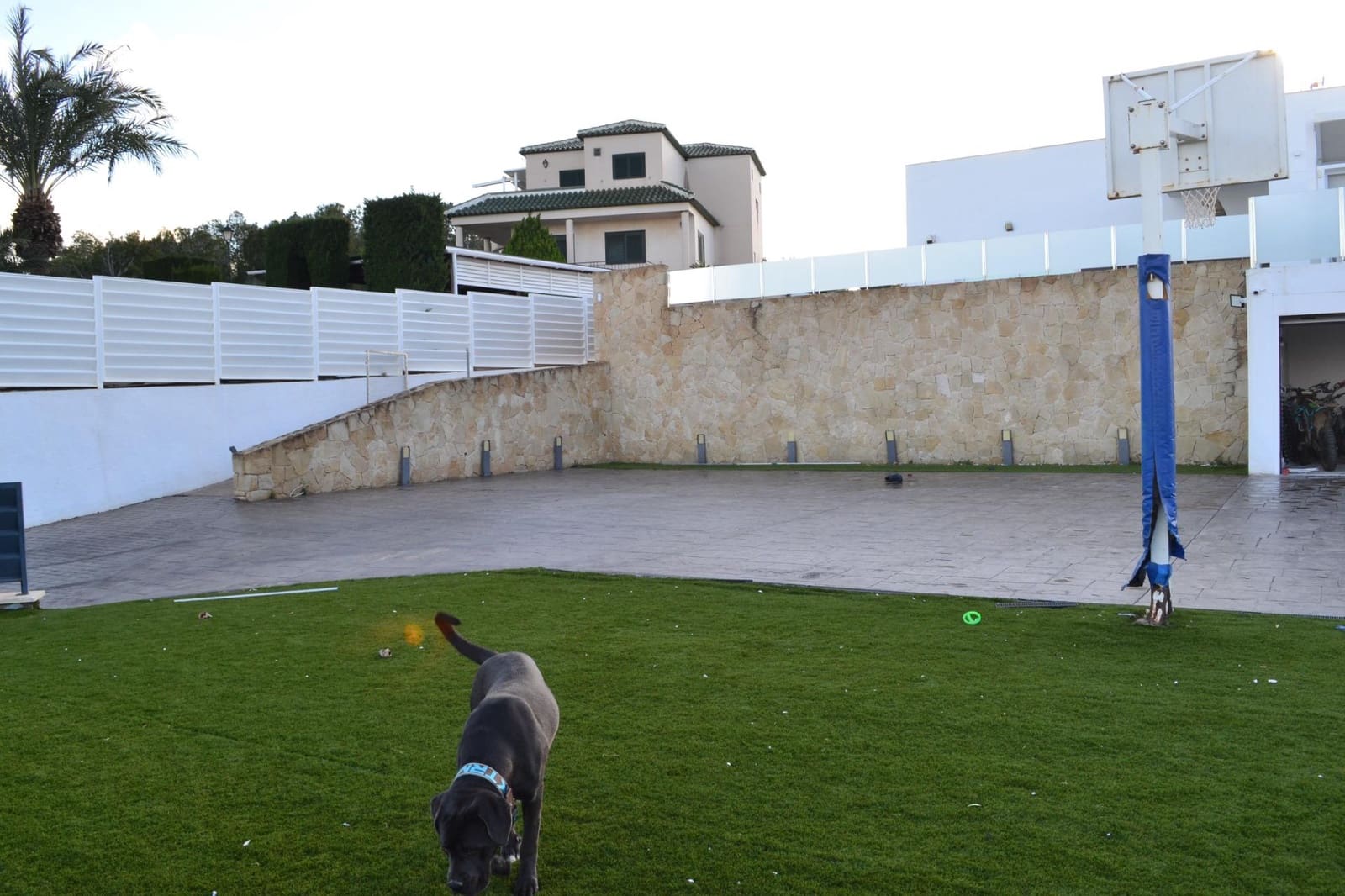 4 makuuhuone Huvila myytävänä paikassa Almoradi mukana uima-altaan 
autotalli - 999 950 € (Ref: 9536097)