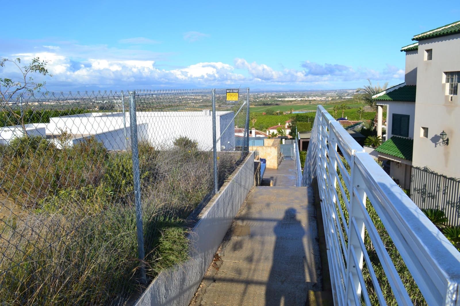 4 makuuhuone Huvila myytävänä paikassa Almoradi mukana uima-altaan 
autotalli - 999 950 € (Ref: 9536097)