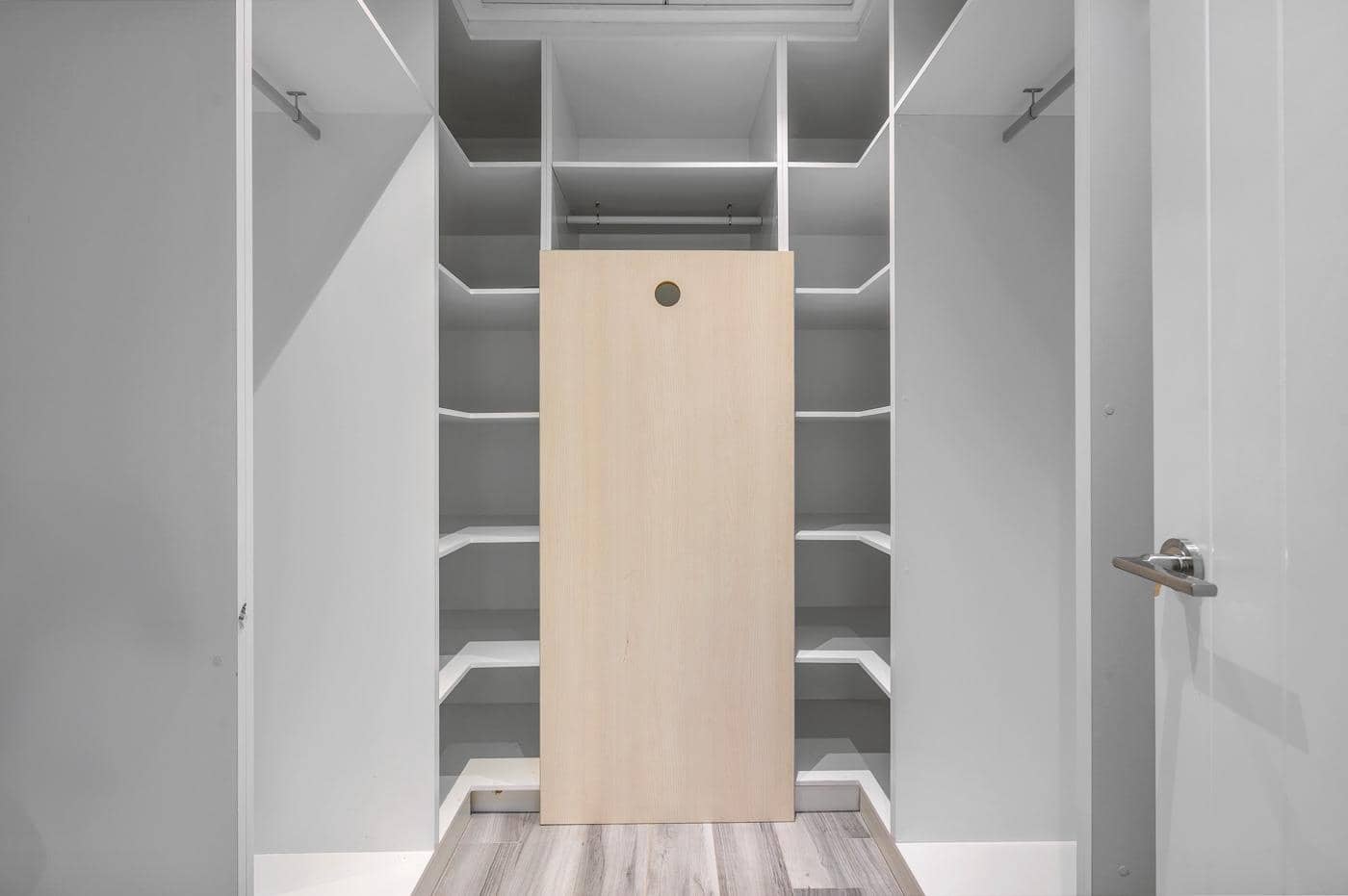 4 bedroom Villa for sale in Almoradi with pool garage - € 999,950 (Ref: 9536097)