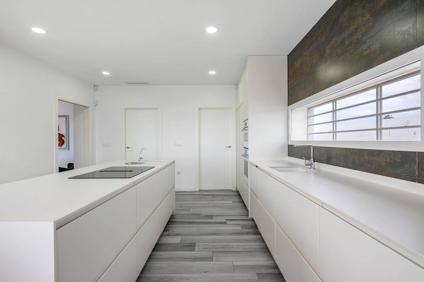 4 bedroom Villa for sale in Almoradi with pool garage - € 999,950 (Ref: 9536097)