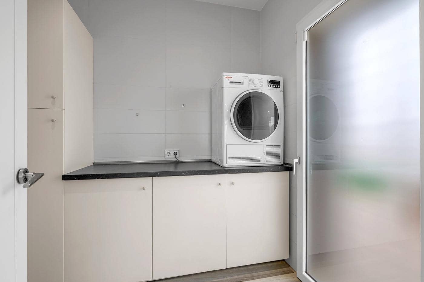 4 bedroom Villa for sale in Almoradi with pool garage - € 999,950 (Ref: 9536097)