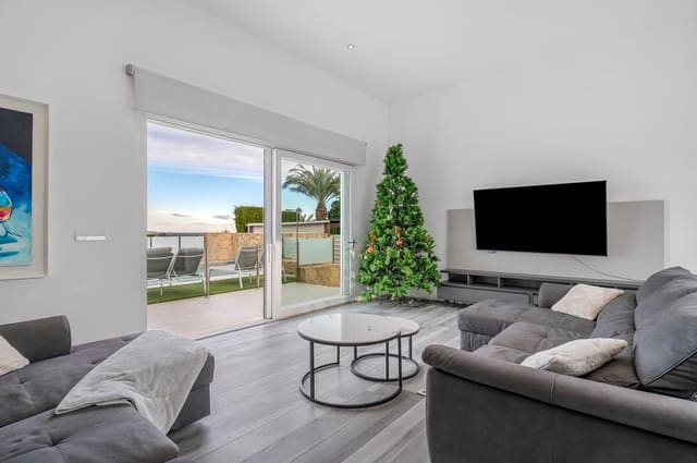 4 quarto Moradia para venda em Almoradí com piscina garagem - 999 950 € (Ref: 9536097)