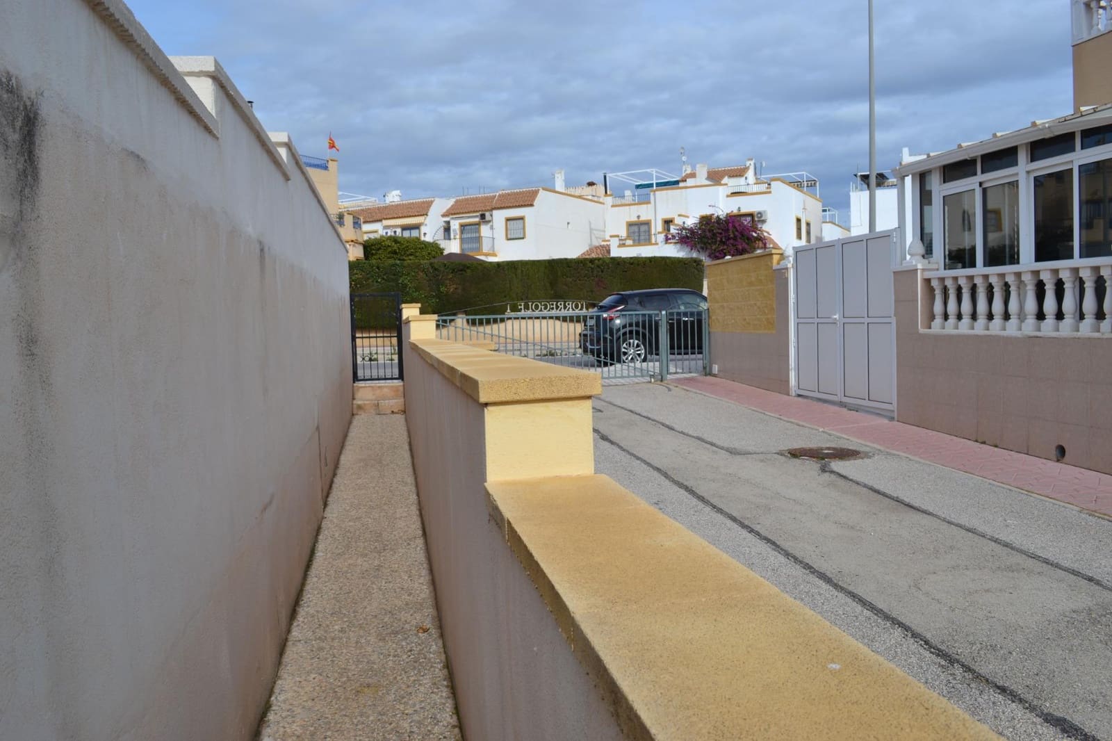 3 soveværelse Semi-Rækkehus til salg i La Zenia med swimmingpool - € 249.000 (Ref: 9543847)