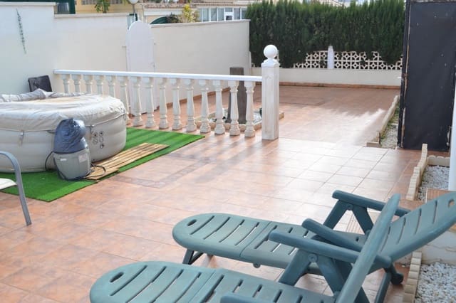 3 soverom Kjedet enebolig til salgs i La Zenia, Orihuela med svømmebasseng - € 249 000 (Ref: 9543847)