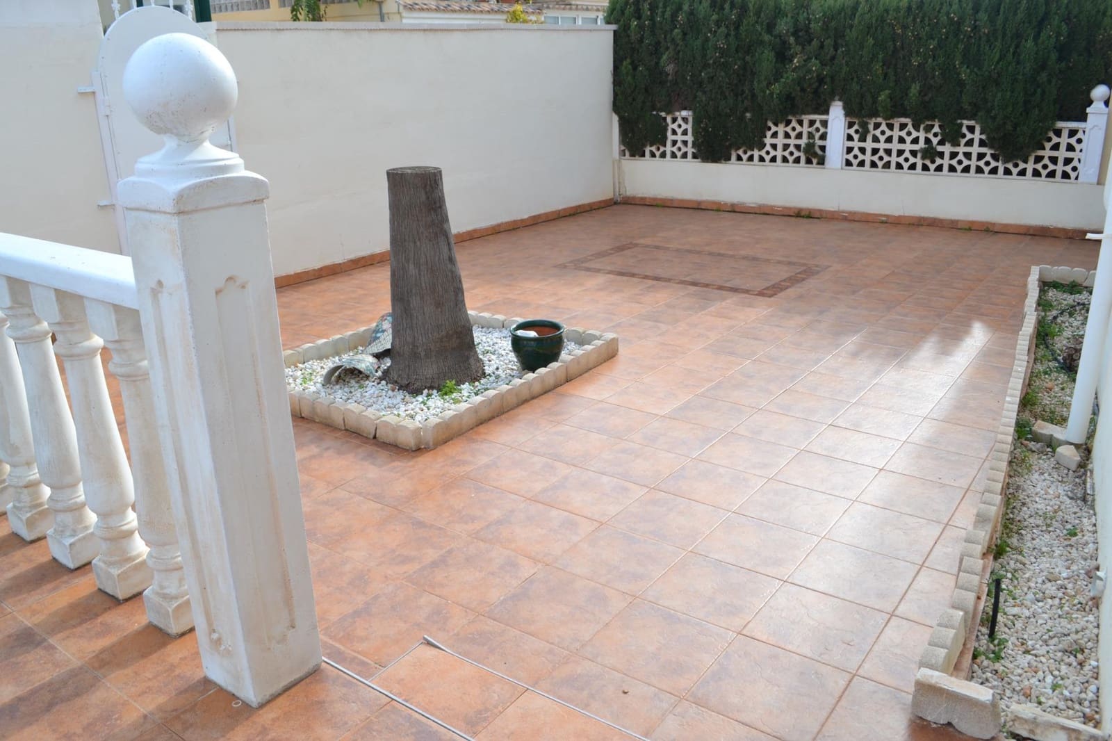 3 slaapkamer Halfvrijstaande villa te koop in La Zenia met zwembad garage - € 269.950 (Ref: 9543847)