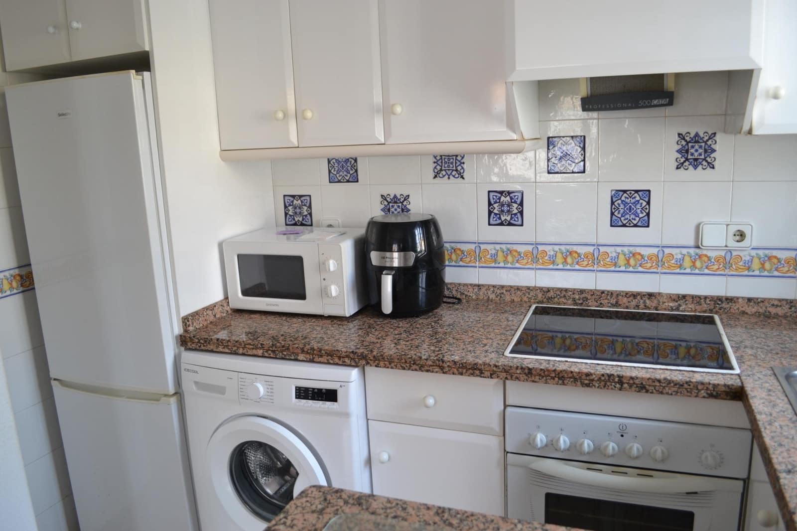 3 slaapkamer Halfvrijstaande villa te koop in La Zenia met zwembad garage - € 269.950 (Ref: 9543847)
