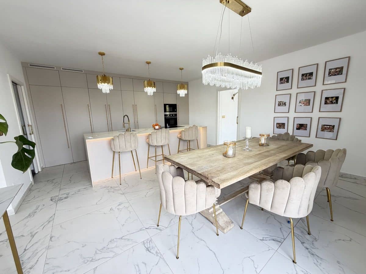 6 Zimmer Villa zu verkaufen in Los Dolses mit Pool - 695.000 € (Ref: 9584540)