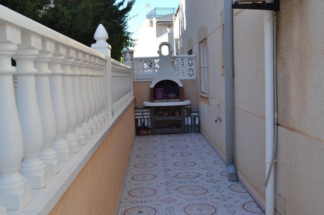 3 chambre Villa/Maison Semi-Mitoyenne à vendre à Los Balcones - Los Altos, Torrevieja avec piscine - 185 000 € (Ref: 9584550)