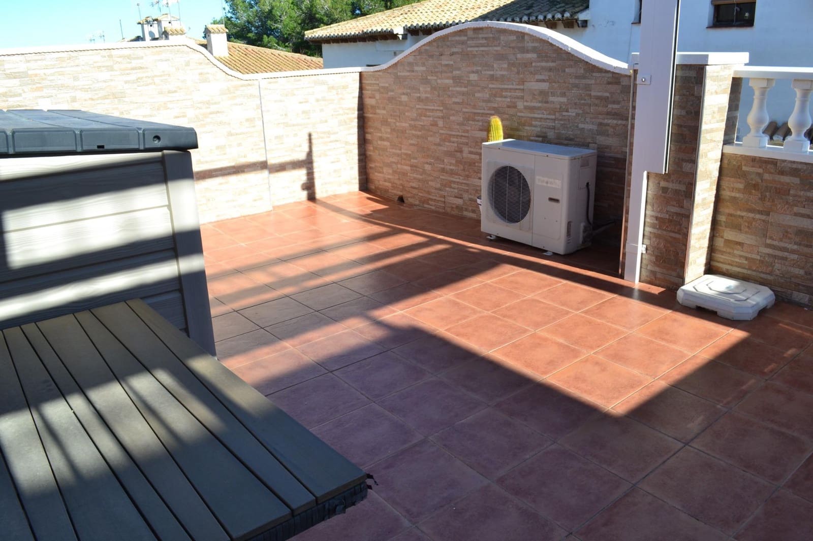 3 chambre Villa/Maison Semi-Mitoyenne à vendre à Torrevieja avec piscine - 185 000 € (Ref: 9584550)