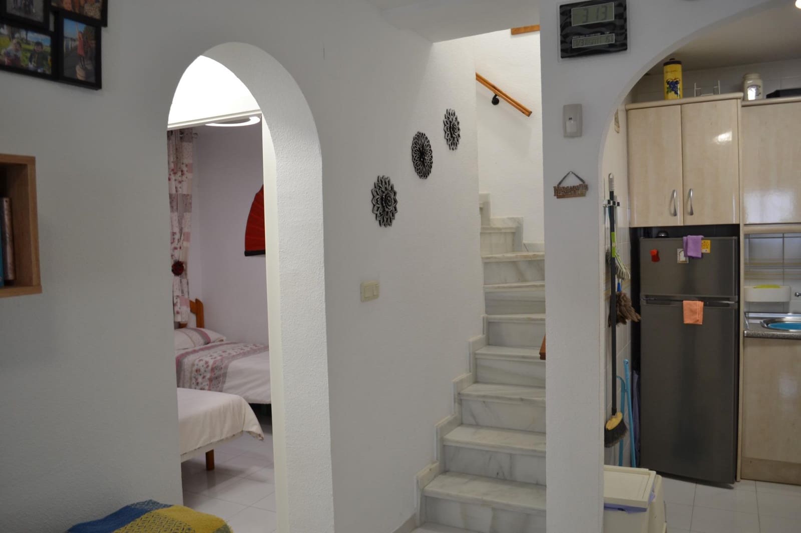 3 bedroom Semi-detached Villa for sale in Torrevieja with pool - € 185,000 (Ref: 9584550)