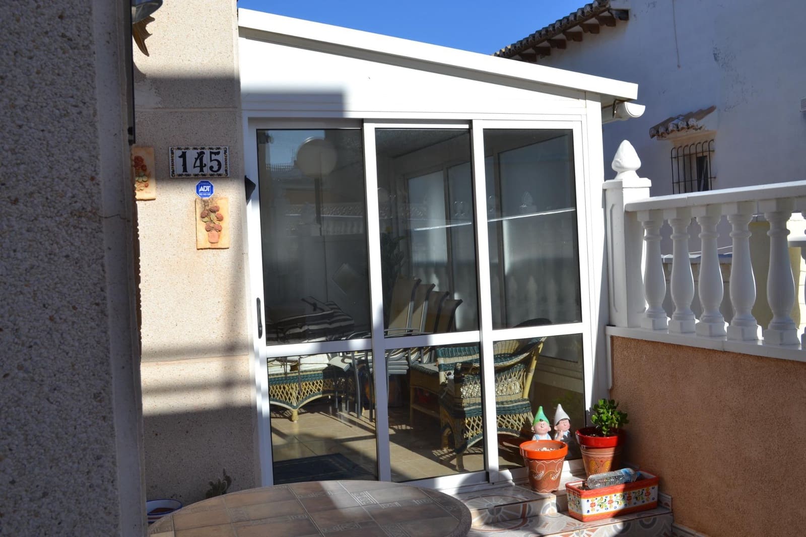 3 bedroom Semi-detached Villa for sale in Torrevieja with pool - € 185,000 (Ref: 9584550)