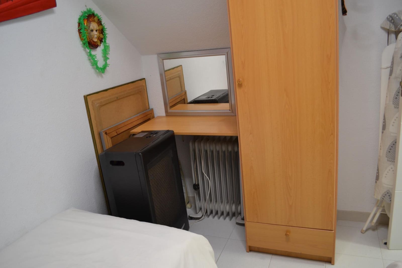 3 bedroom Semi-detached Villa for sale in Torrevieja with pool - € 185,000 (Ref: 9584550)