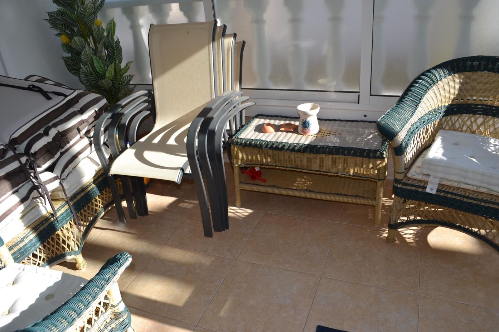 3 bedroom Semi-detached Villa for sale in Torrevieja with pool - € 185,000 (Ref: 9584550)