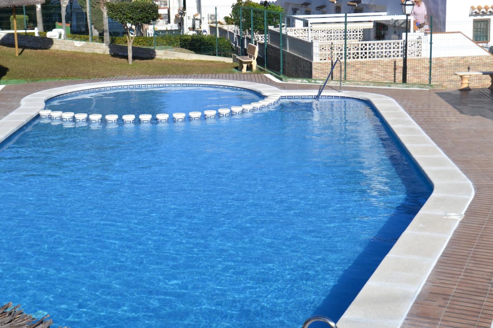 3 bedroom Semi-detached Villa for sale in Torrevieja with pool - € 185,000 (Ref: 9584550)