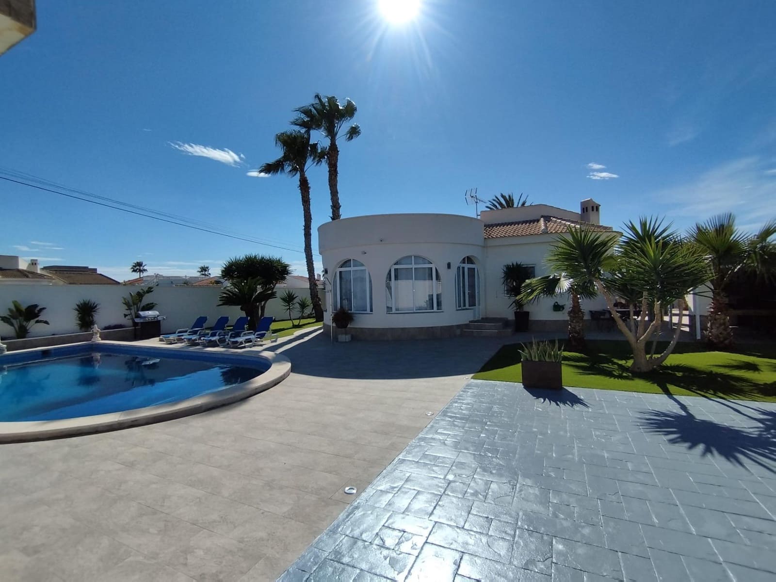 Chalet de 5 habitaciones en San Luis en venta con piscina garaje - 740.000 € (Ref: 9591572)