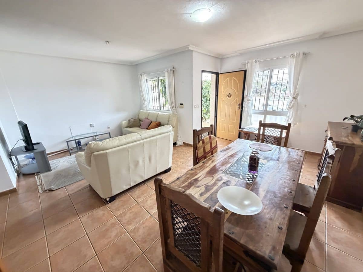 2 bedroom Bungalow for sale in Cabo Roig with pool - € 235,000 (Ref: 9686776)