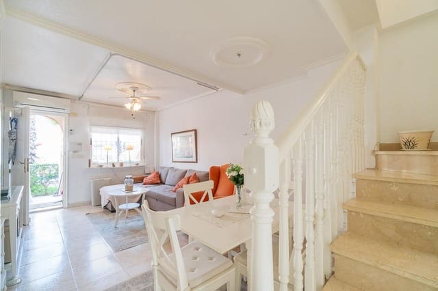 Adosado de 2 habitaciones en Playa Flamenca, Orihuela en venta con piscina - 195.000 € (Ref: 9698960)