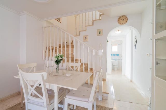 Adosado de 2 habitaciones en Playa Flamenca, Orihuela en venta con piscina - 195.000 € (Ref: 9698960)