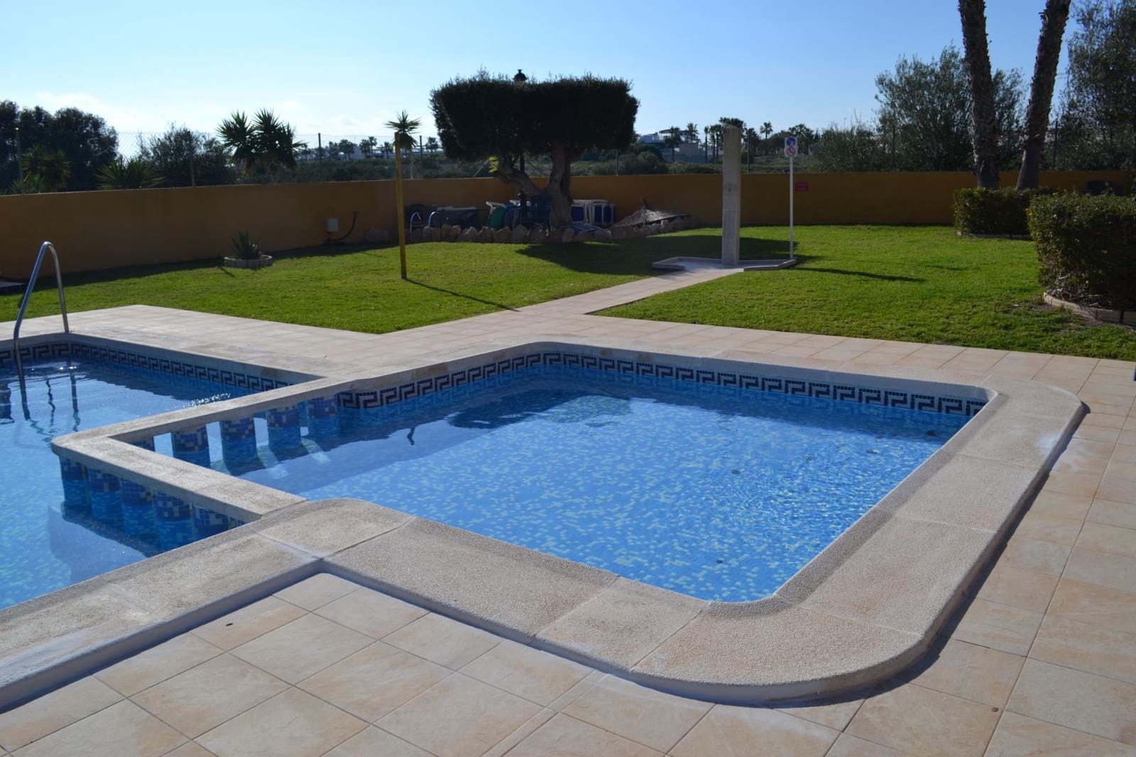 2 soveværelse Rækkehus til salg i La Regia med swimmingpool - € 189.950 (Ref: 9715126)