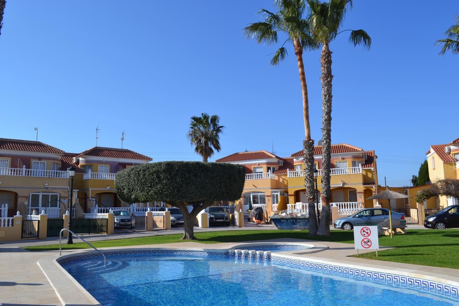 2 soveværelse Rækkehus til salg i La Regia med swimmingpool - € 189.950 (Ref: 9715126)