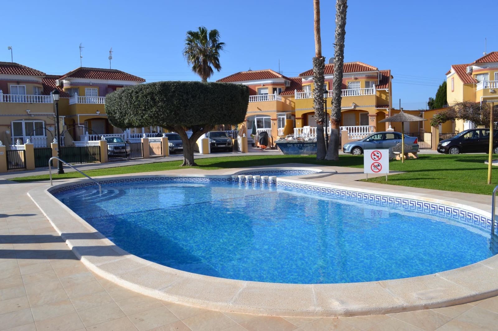 2 soveværelse Rækkehus til salg i La Regia med swimmingpool - € 189.950 (Ref: 9715126)