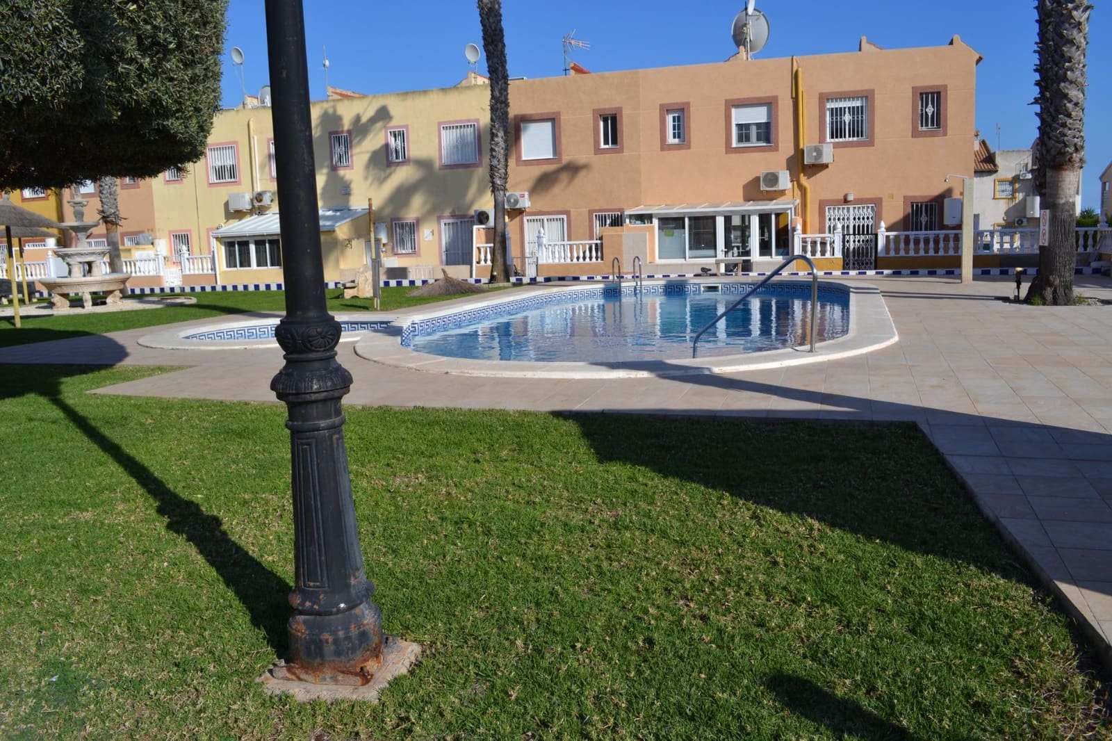 2 soveværelse Rækkehus til salg i La Regia med swimmingpool - € 189.950 (Ref: 9715126)