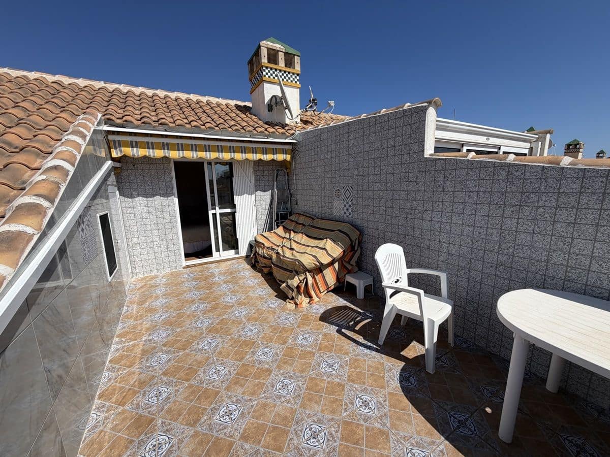 Bungalow de 4 habitaciones en La Zenia en venta con piscina - 289.000 € (Ref: 9752281)
