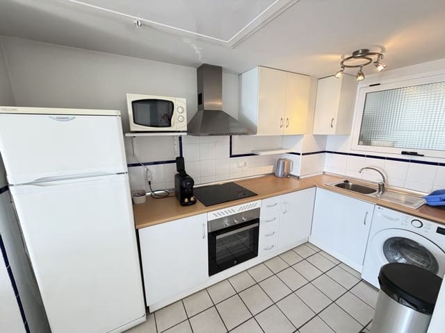 2 soverom Leilighet til salgs i La Zenia, Orihuela med svømmebasseng - € 225 000 (Ref: 9787001)