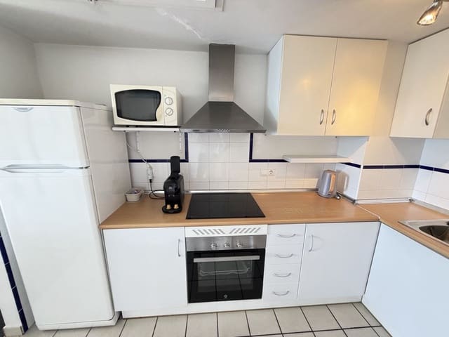 2 soverom Leilighet til salgs i La Zenia, Orihuela med svømmebasseng - € 225 000 (Ref: 9787001)