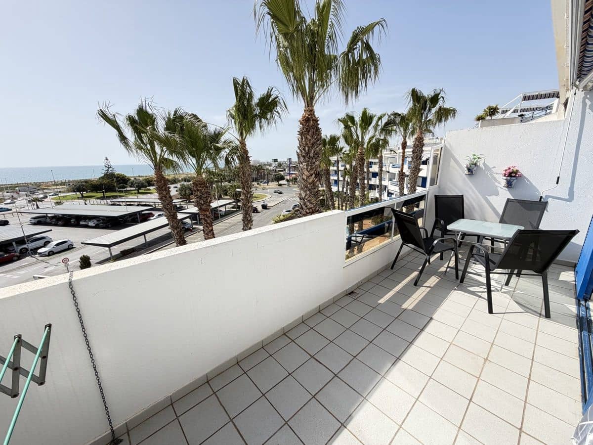 2 bedroom Apartment for sale in La Zenia with pool - € 235,000 (Ref: 9787001)