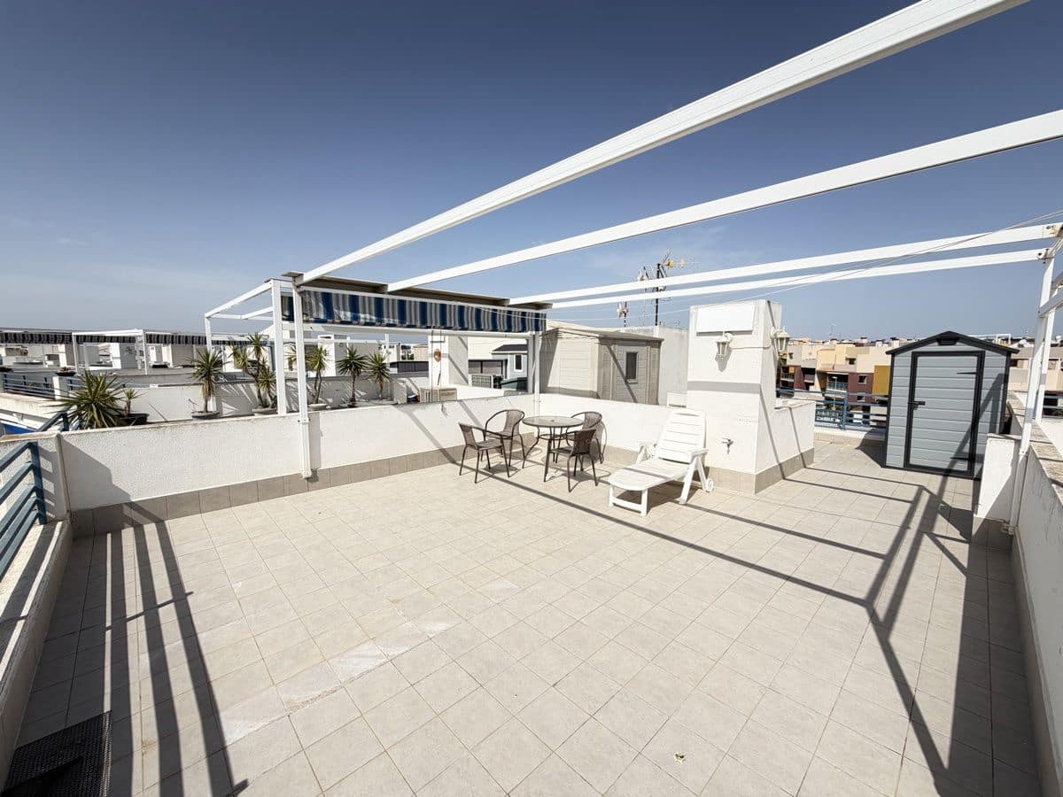 2 bedroom Apartment for sale in La Zenia with pool - € 235,000 (Ref: 9787001)