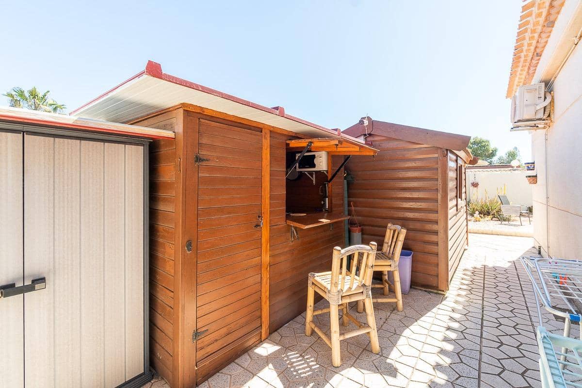 3 bedroom Villa for sale in La Zenia with pool garage - € 640,000 (Ref: 9787002)