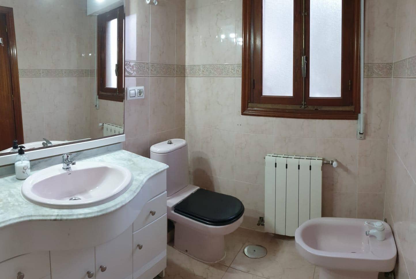 6 bedroom Villa for sale in Orihuela Costa with pool - € 450,000 (Ref: 9794905)