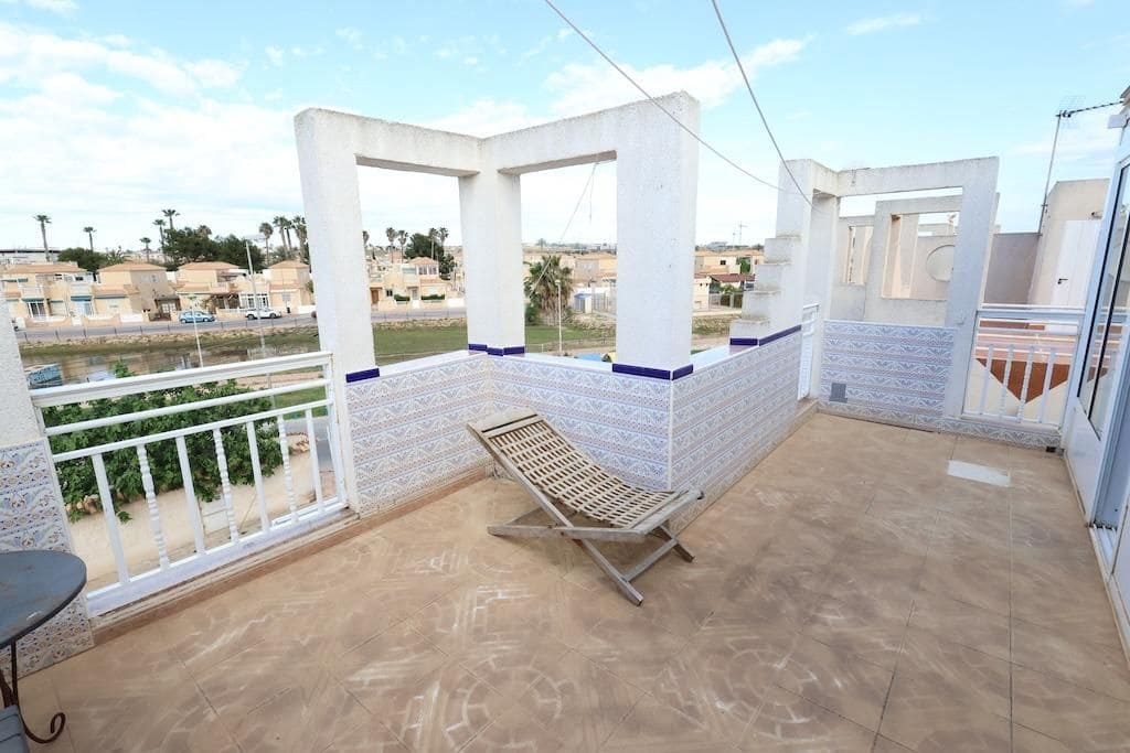 3 Zimmer Haus zu verkaufen in Torrevieja mit Pool - 209.000 € (Ref: 9799485)