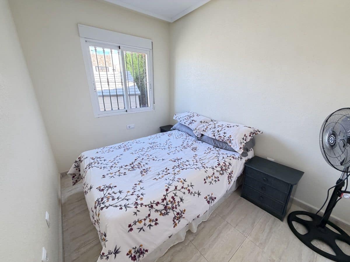 Apartamento de 2 habitaciones en Orihuela Costa en venta con piscina - 199.995 € (Ref: 9846642)