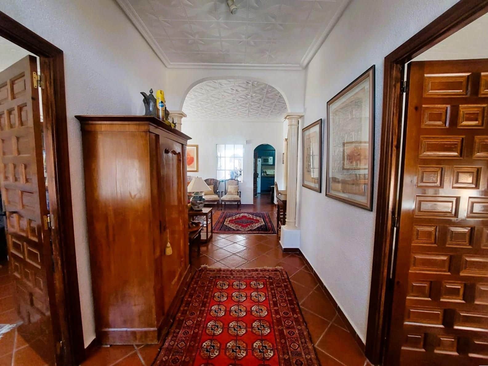 5 bedroom Finca/Country House for sale in La Marina with garage - € 539,000 (Ref: 9882099)