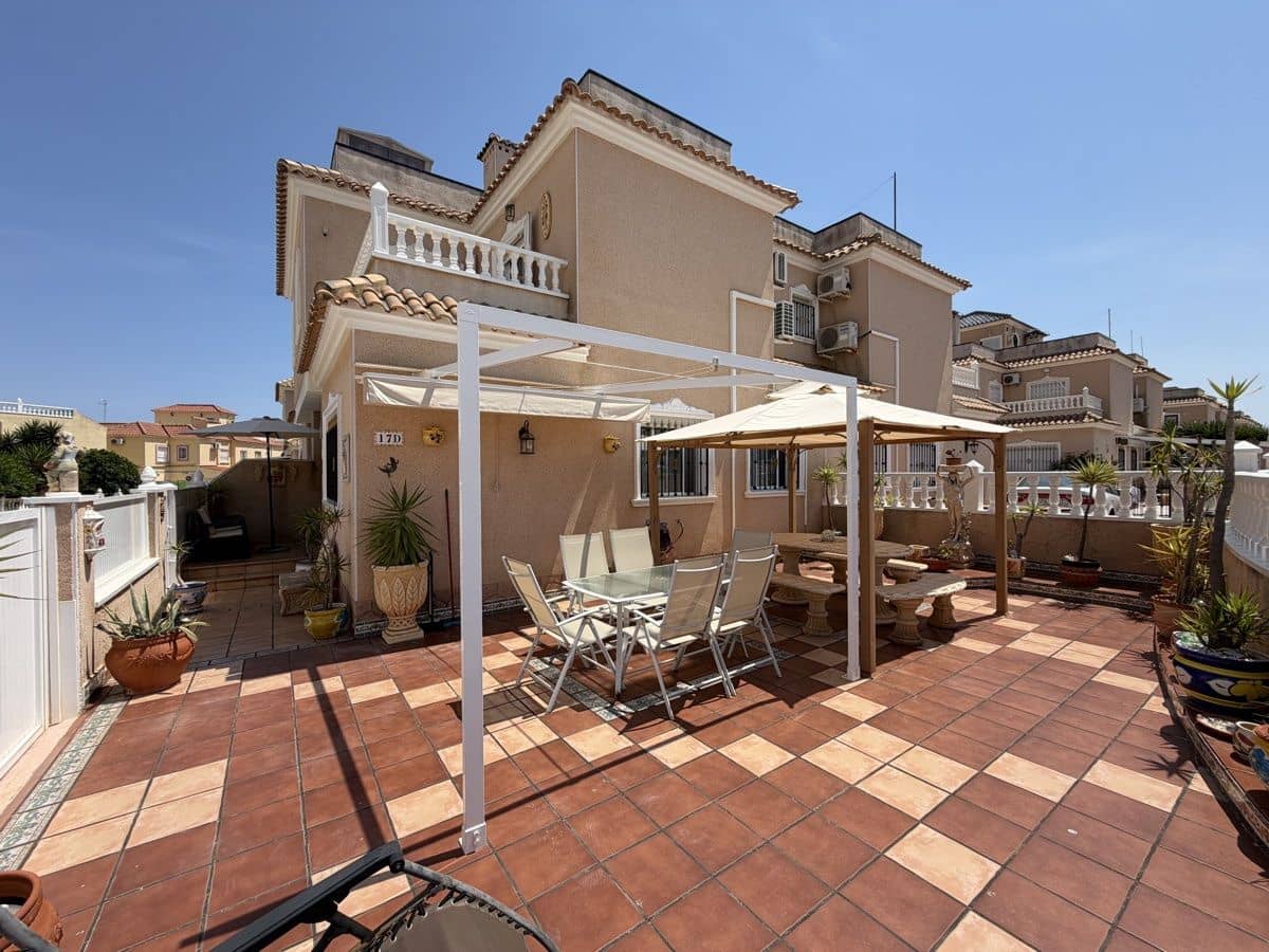 2 quarto Moradia para venda em La Zenia com piscina - 269 000 € (Ref: 9908202)