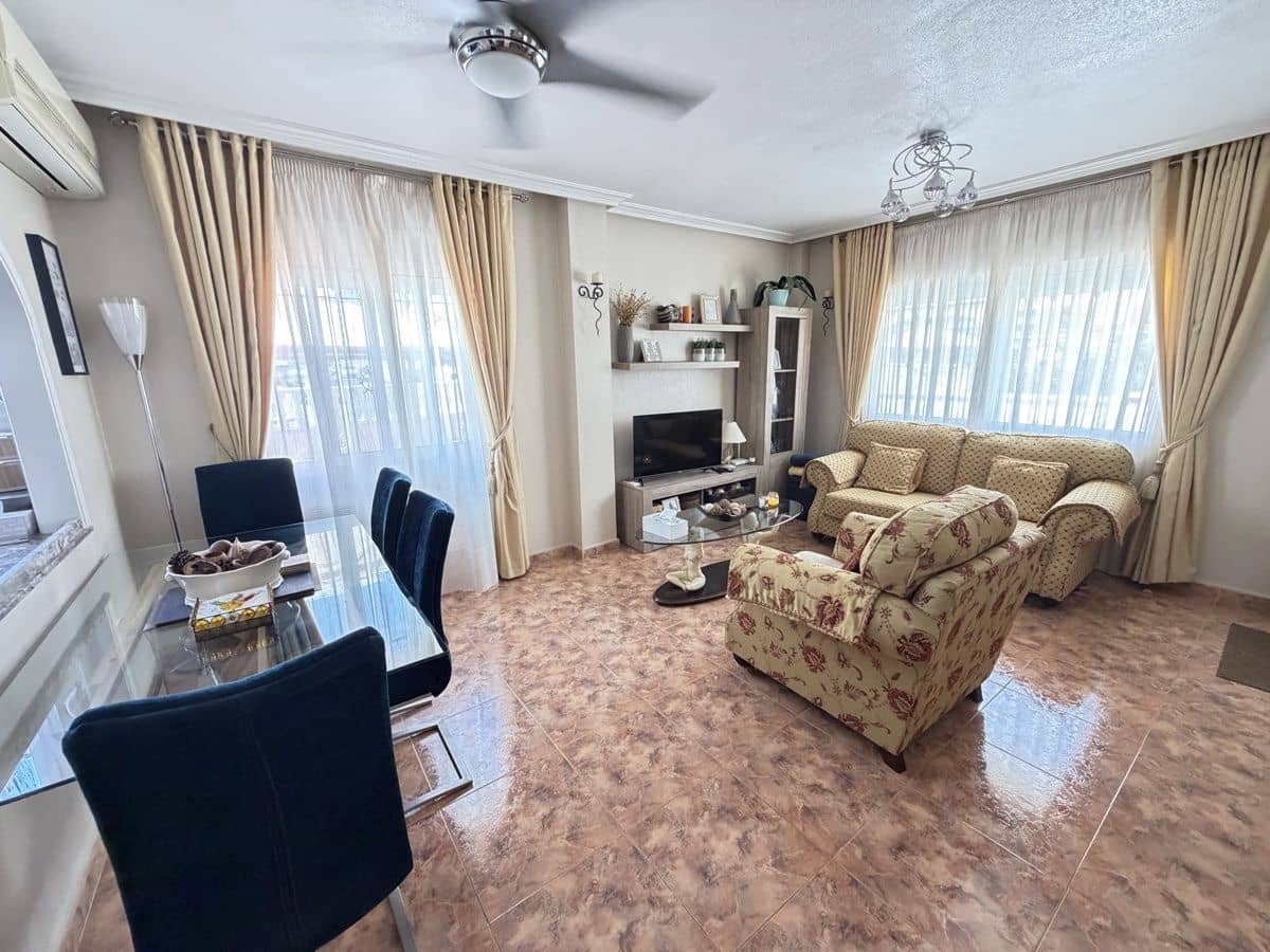 2 quarto Moradia para venda em La Zenia com piscina - 269 000 € (Ref: 9908202)