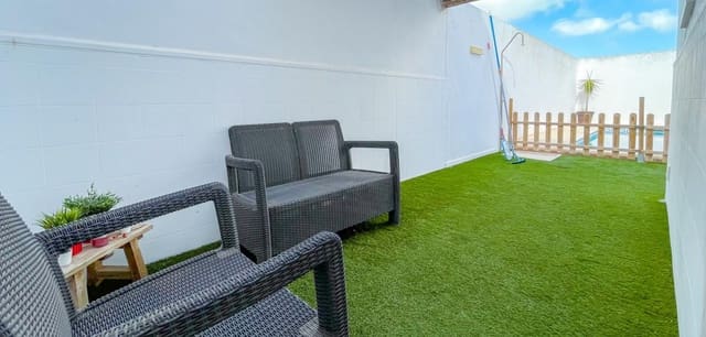4 soveværelse Rækkehus til salg i Santiago de la Ribera, San Javier med swimmingpool - € 195.000 (Ref: 9911242)