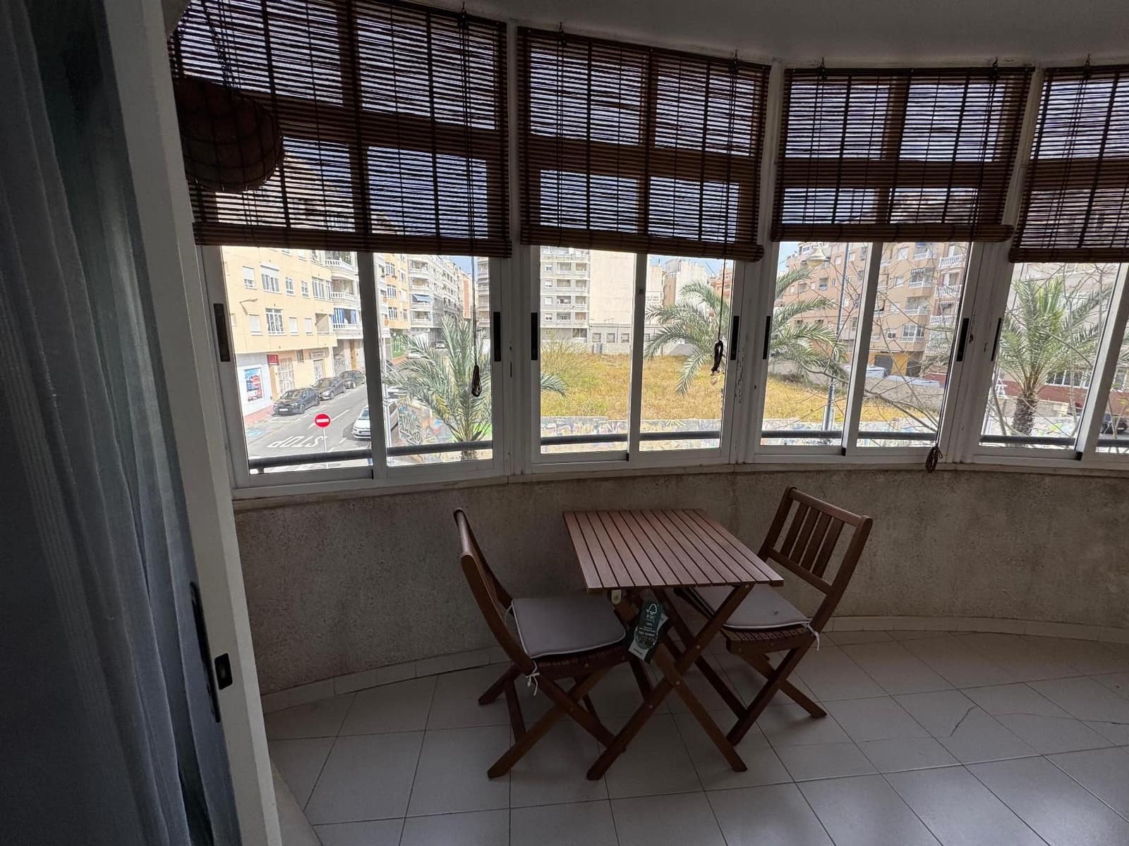 Studio til salgs i Torrevieja med svømmebasseng - € 99 500 (Ref: 9954397)