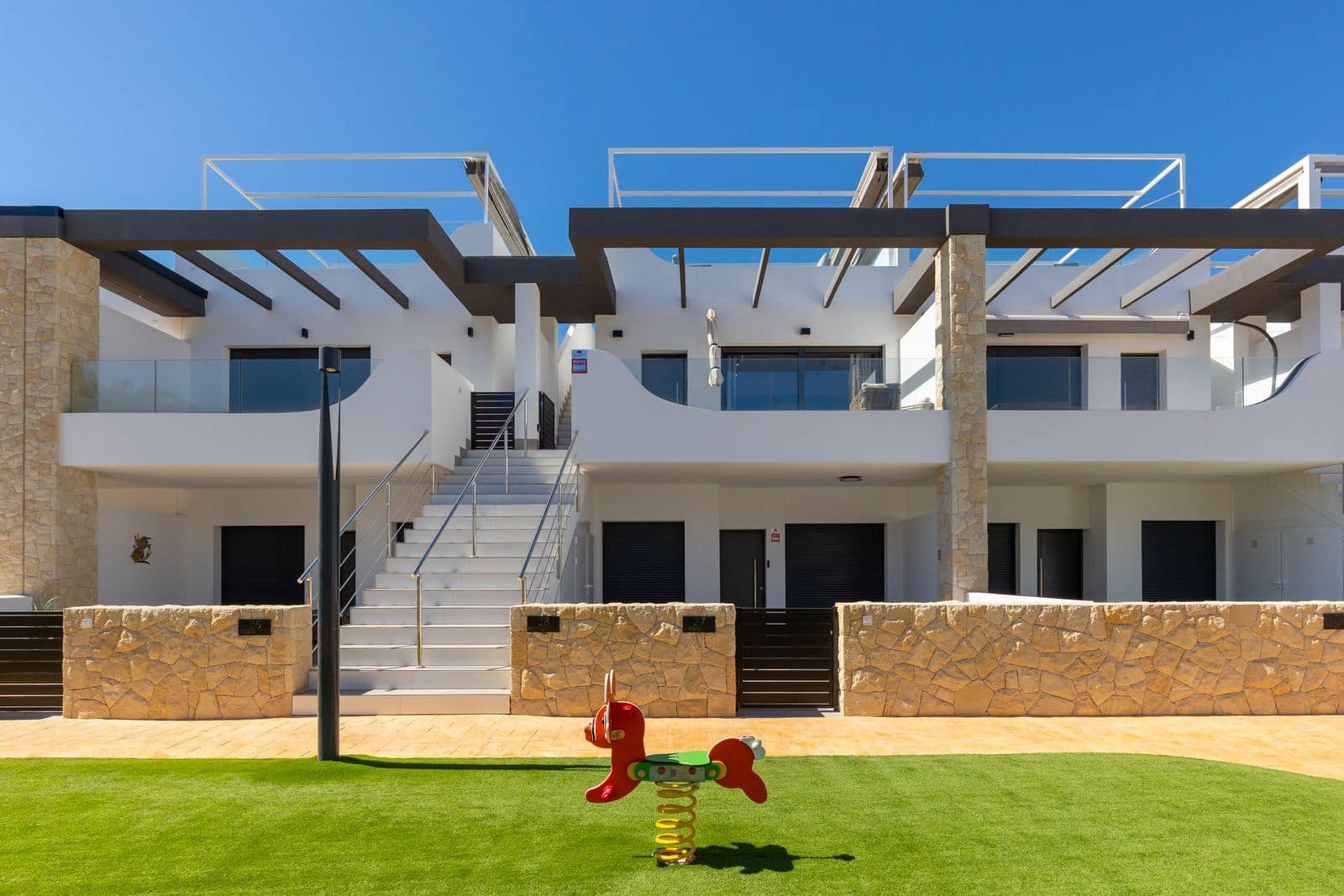 2 sovrum Takvåning till salu i Orihuela Costa - 349 900 € (Ref: 9958132)