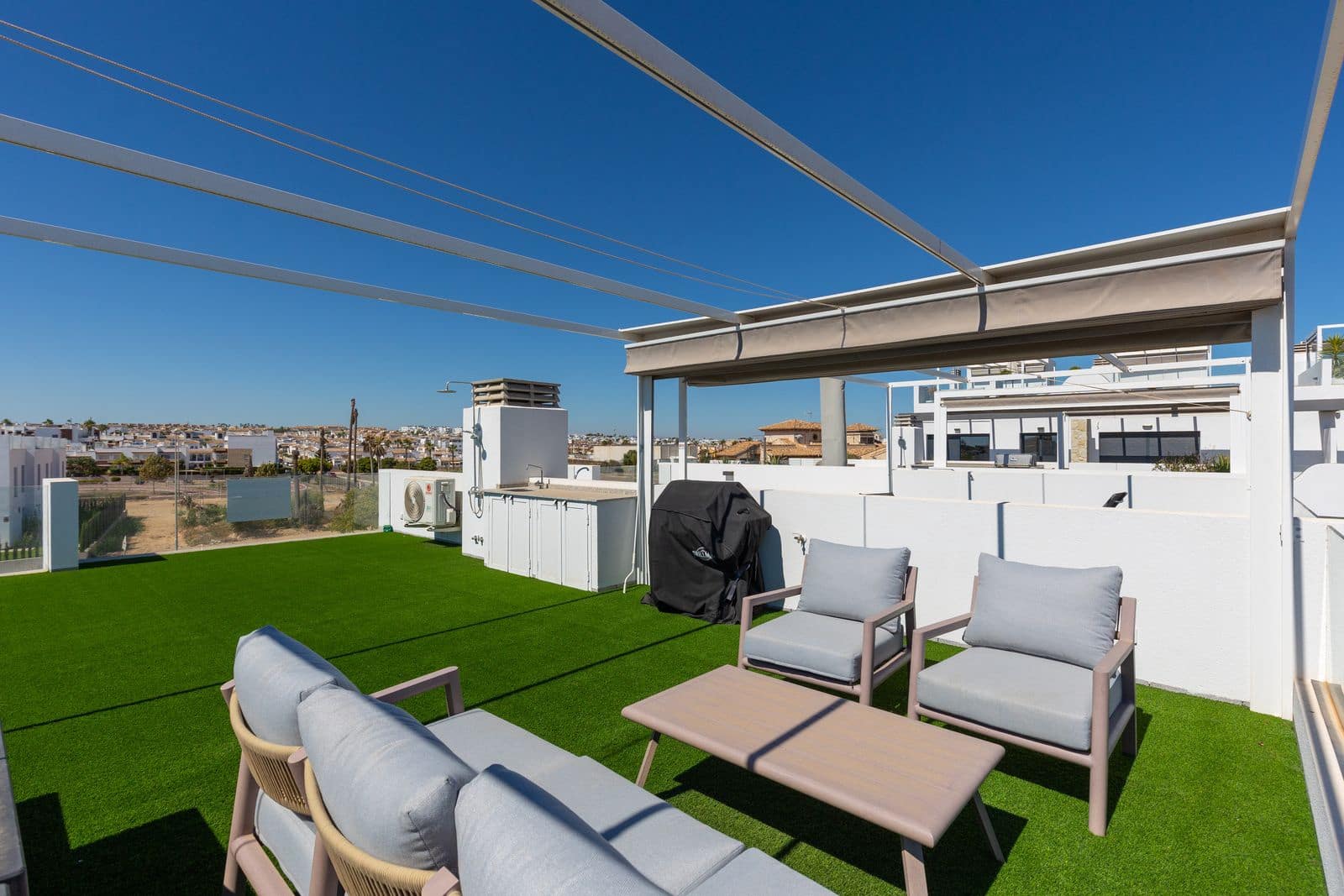 2 sovrum Takvåning till salu i Orihuela Costa - 349 900 € (Ref: 9958132)