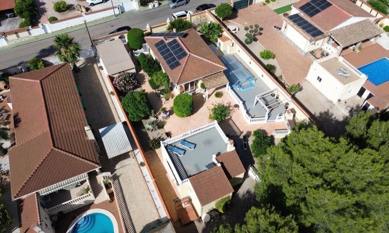 4 soveværelse Villa til salg i Pinar de Campoverde med swimmingpool garage - € 429.000 (Ref: 9990875)