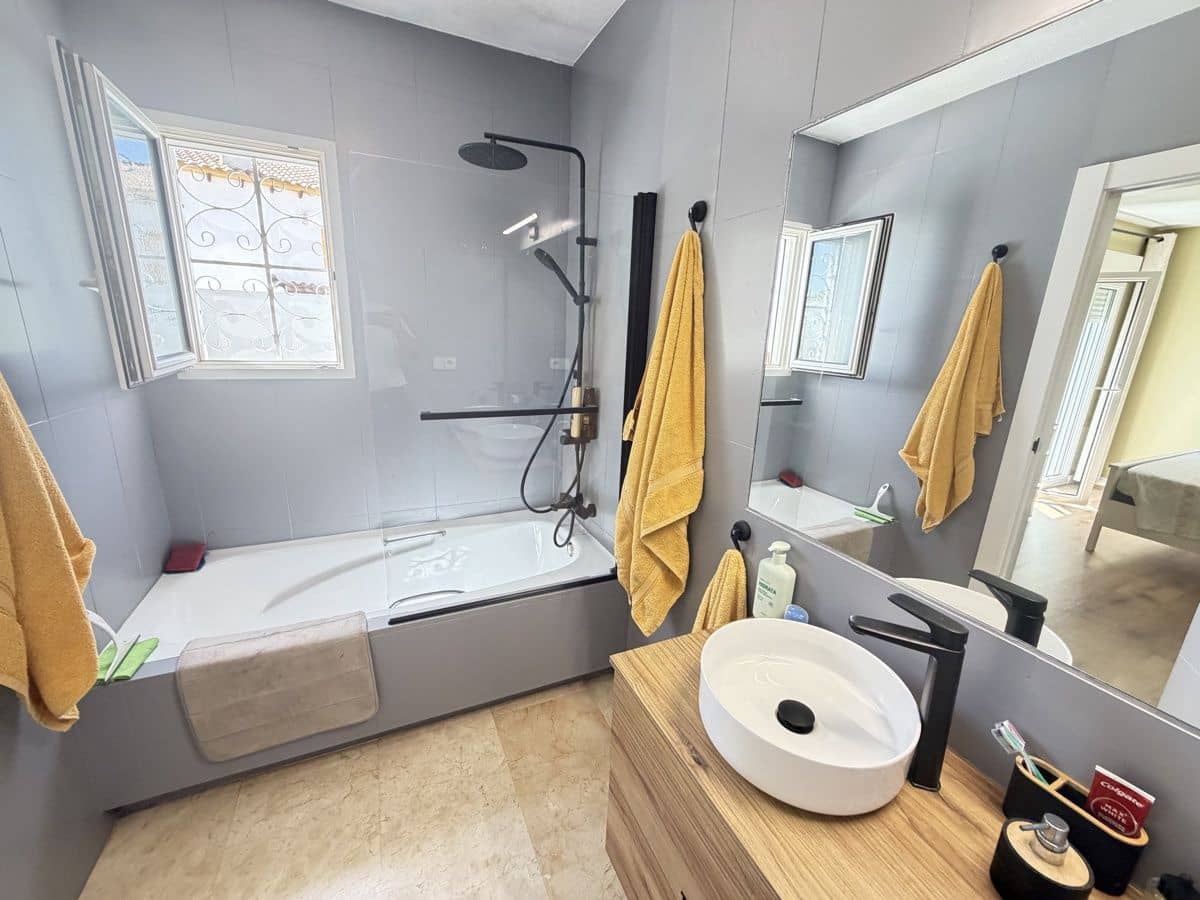 3 makuuhuone Huvila myytävänä paikassa Los Dolses mukana uima-altaan - 399 990 € (Ref: 9997242)